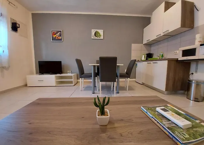 Apartment Ema